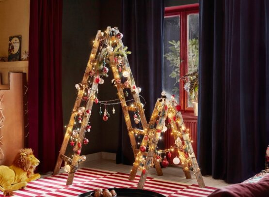 alternative-ladder-Christmas-tree-ideas-unique-decor-for-the-holidays