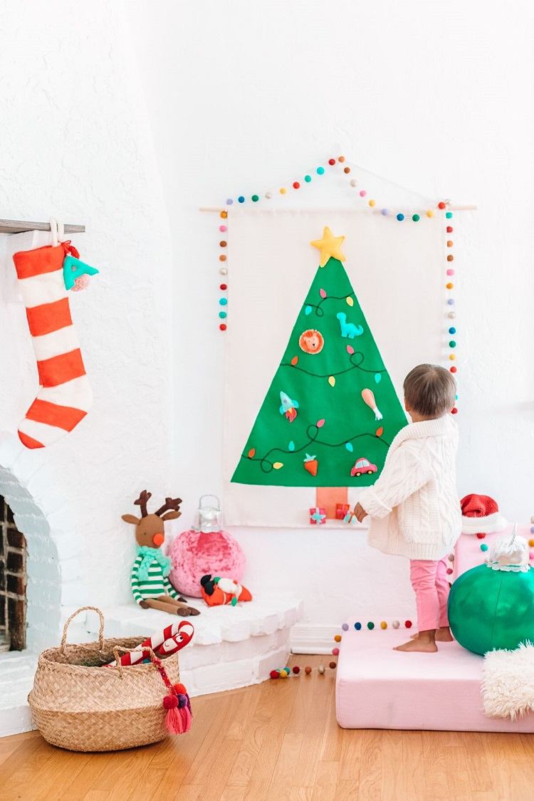 toddler felt Christmas tree kids room room decorating ideas
