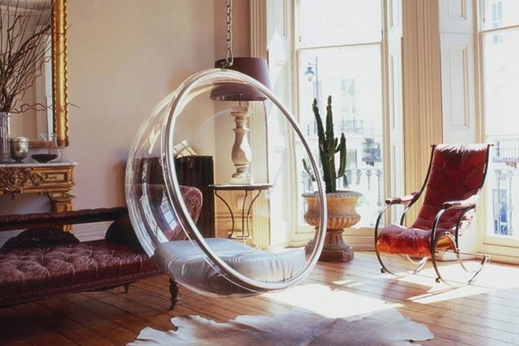 Bubble-chair-in-living-room-modern-home-ideas