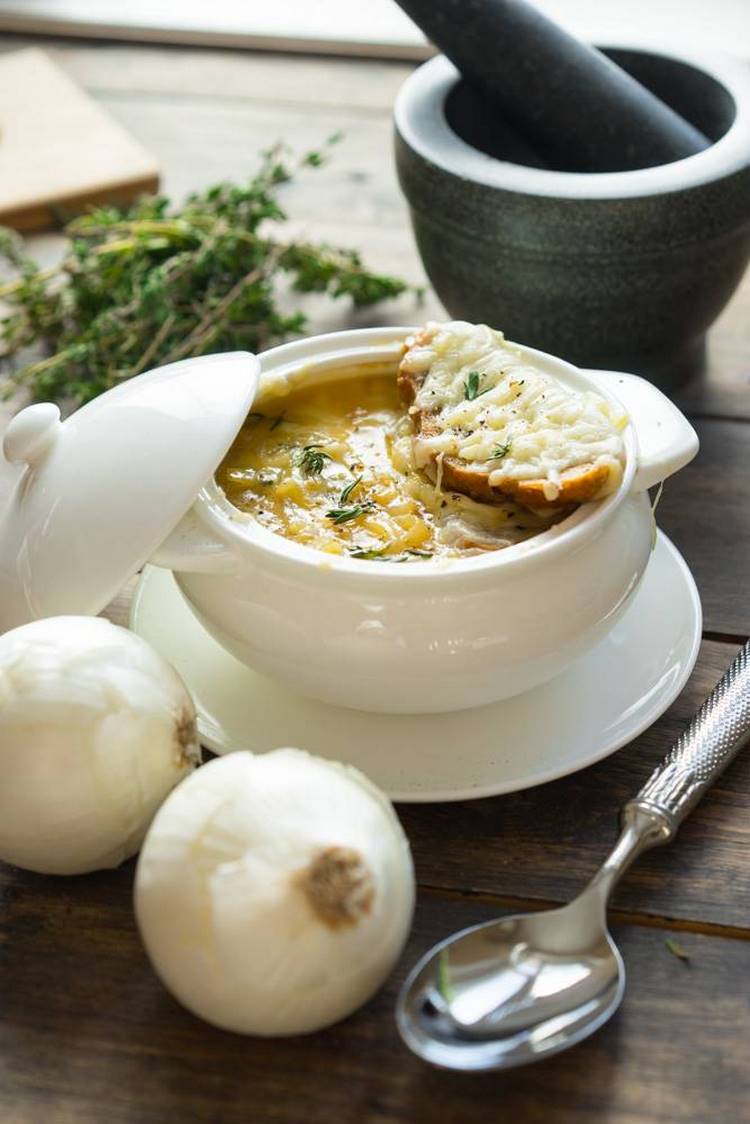 Classic French onion soup recipe