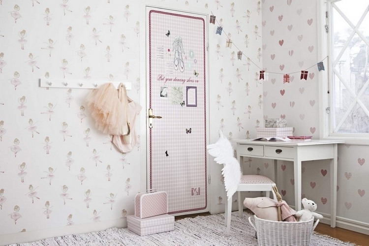Child Bed Girls Room Pink Colors Stock Photo - Download Image Now - Bedroom,  Home Decor, Apartment - iStock