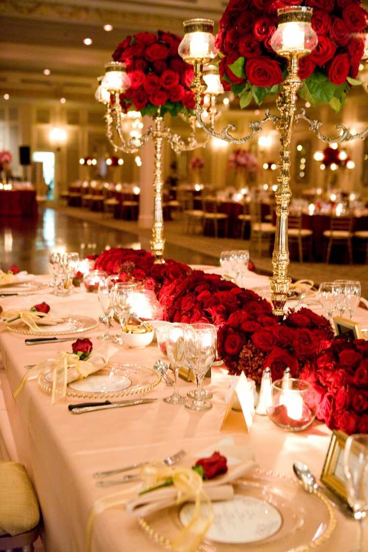 white and red wedding table decorations floral arrangements
