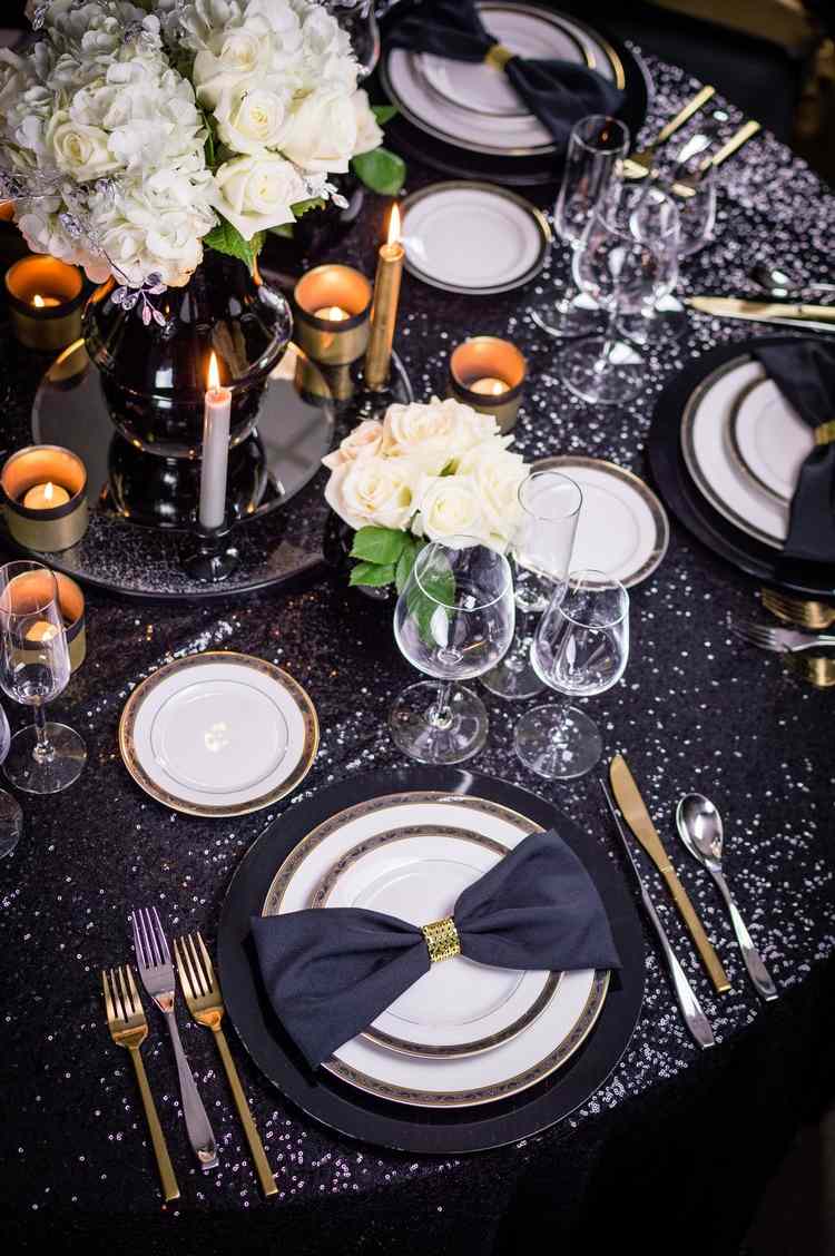 Black and gold wedding decoration ideas table setting art deco style