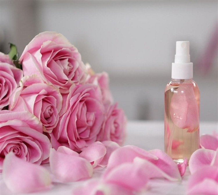 How to choose high quality rose water
