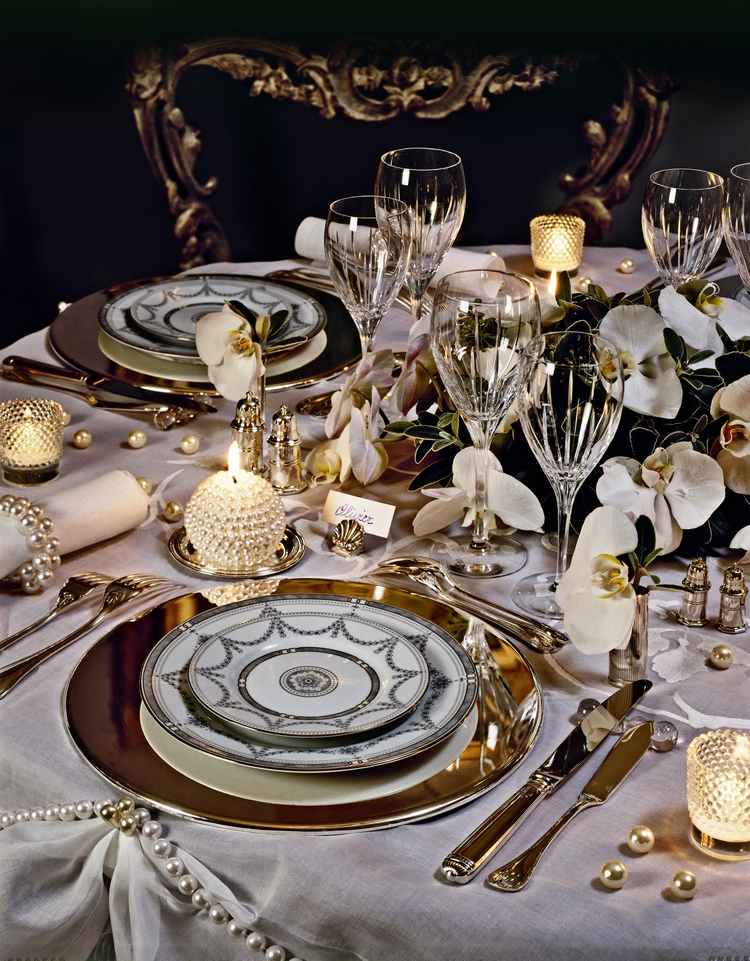 Black And Gold Wedding Decoration Ideas, Black White And Gold Table Decor