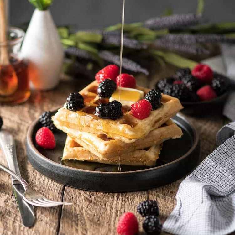 Easy waffles recipes for a hearty breakfast or a tasty dessert