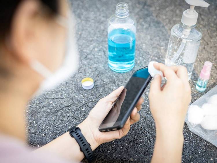 How and when to disinfect your smartphone 