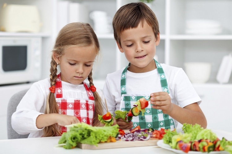 ask children to help with dinner 