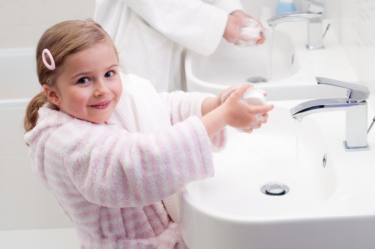 teach you children to wash their hands properly