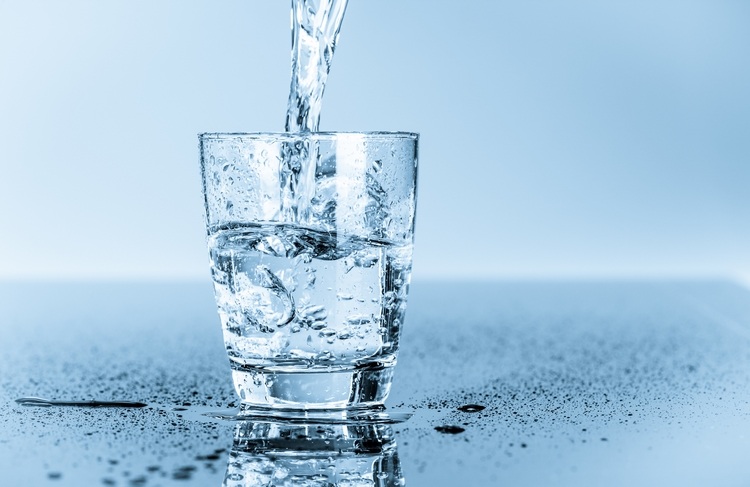 Drinking water every 15 minutes will not help you against covid 19