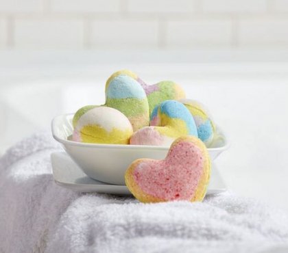 DIY-Bath-bombs-recipes-for-adults-and-children
