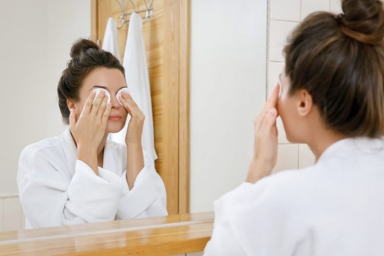 DIY Masks to get rid of dark circles under the eyes