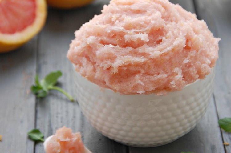 Grapefruit and mint body scrub DIY skin care products