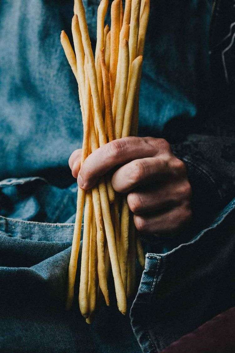 Italian breadsticks grissini recipe