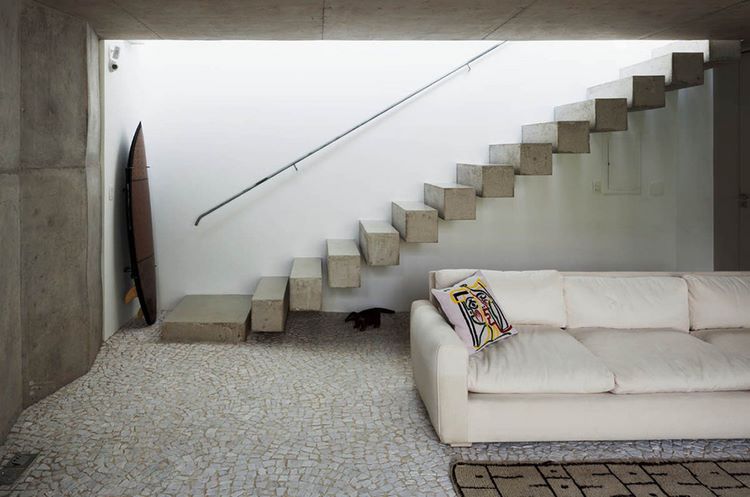 Modern concrete staircase ideas for contemporary interior designs