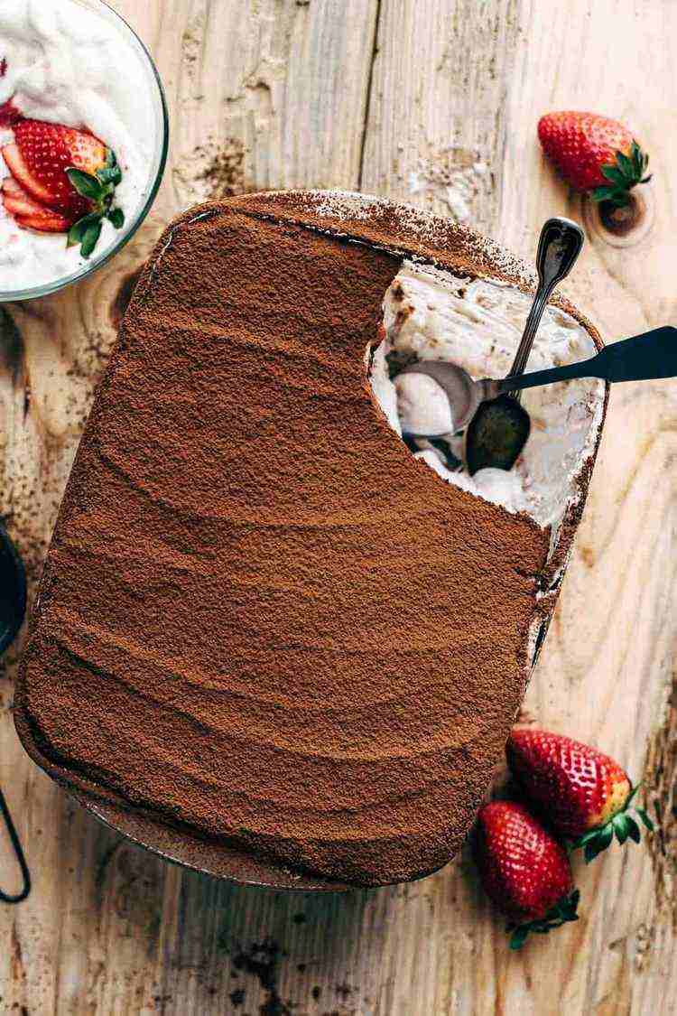 Chocolate Strawberry Tiramisu recipe summer dessert ideas