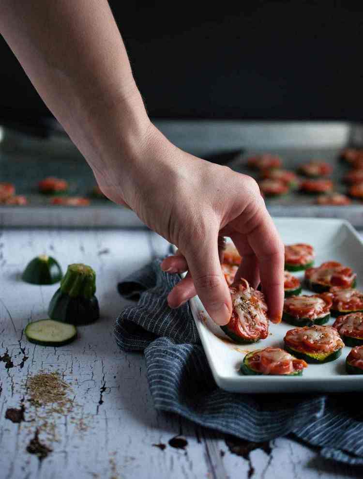 appetizers ideas mini pizzas with zucchini and marinara sauce