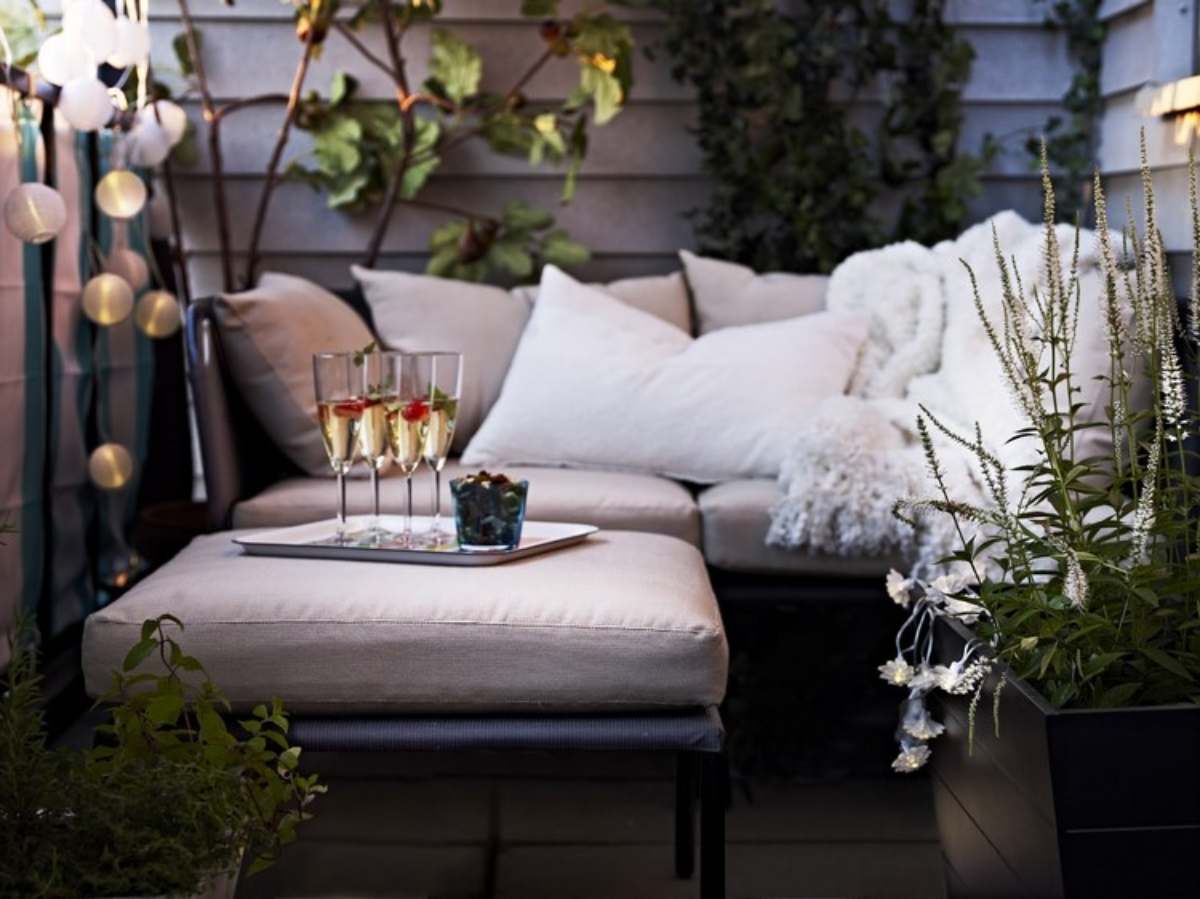 Small balcony lounge furniture ideas how to create a peaceful oasis