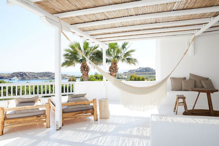 how to choose the best sun shade for your balcony