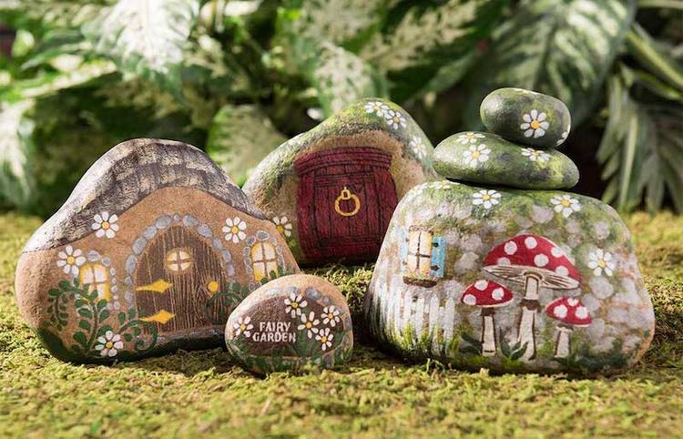lovely garden decoration ideas with painted rocks