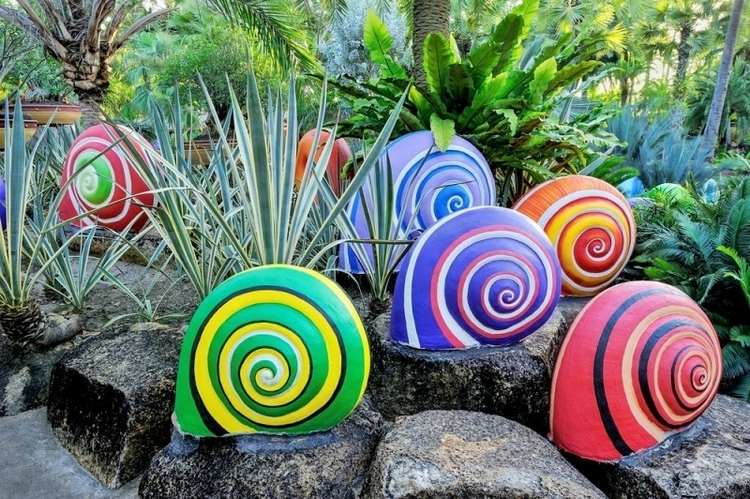painted rocks ideas colorful snails original garden decor