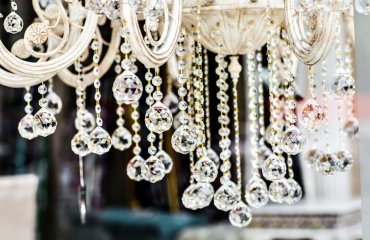 How-to-choose-a-chandelier-and-create-a-harmonious-interior