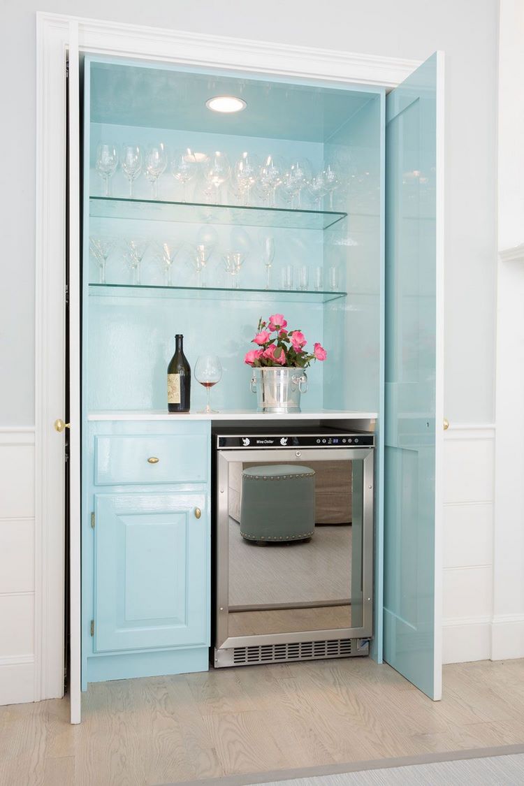 How to plan design and equip a mini bar at home