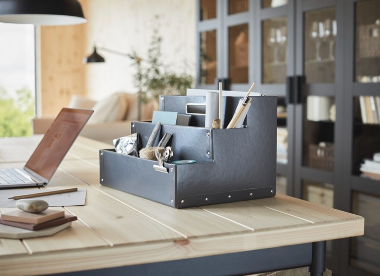 42 Desk Organization Ideas That Will Keep Your Office Tidy