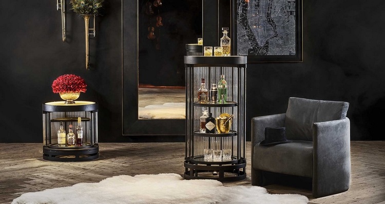 A mini bar adds a touch of originality to the interior design