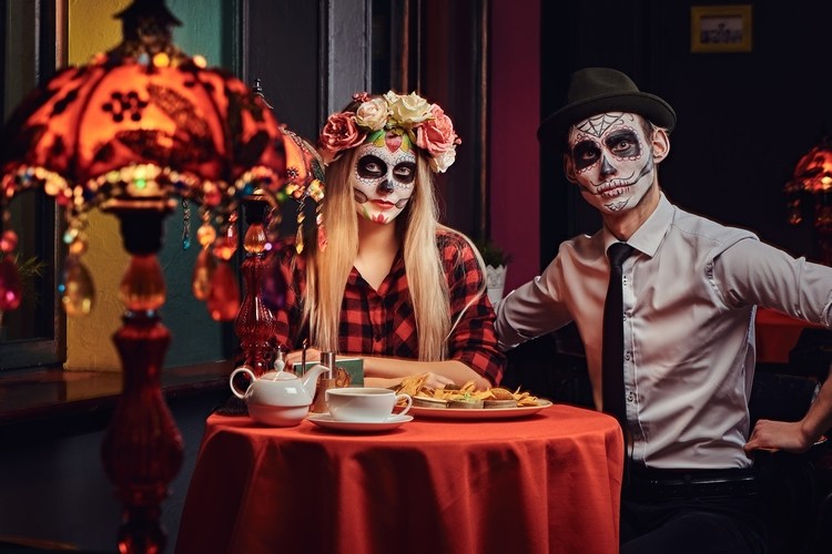Halloween makeup and costume ideas for couples day of the dead
