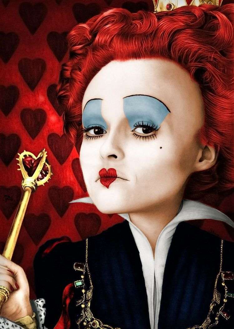 Alice in Wonderland Queen of hearts Halloween makeup and costume ideas