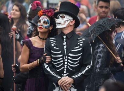 halloween-costumes-couples-day-of-the-dead-skeleton
