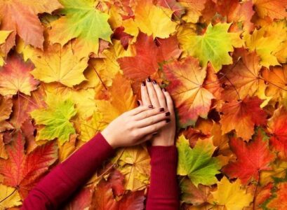 Fall-nail-trend-2020-nail-polish-colors-for-winter