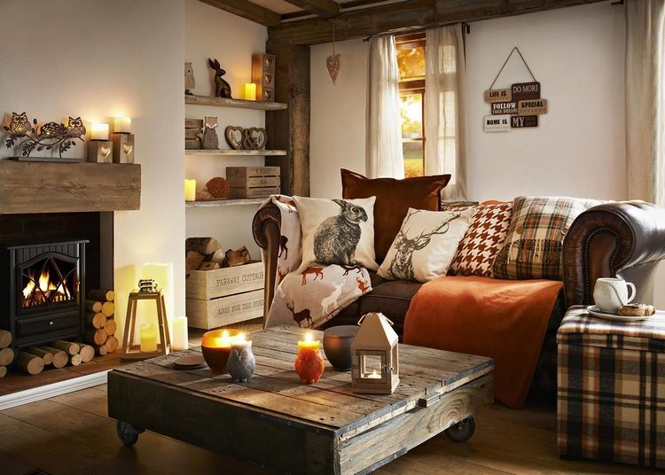 How to decorate your home with fall pillows