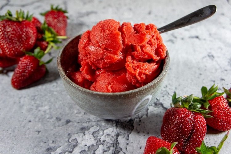 Strawberry Sorbet Recipe no bake desserts ideas