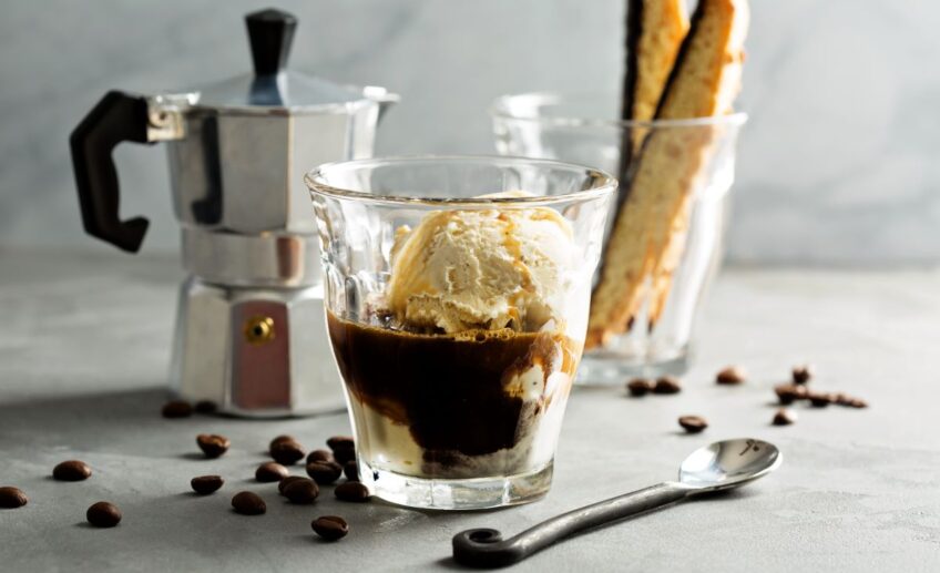 coffee-affogato-with-vanilla-ice-cream-deavita