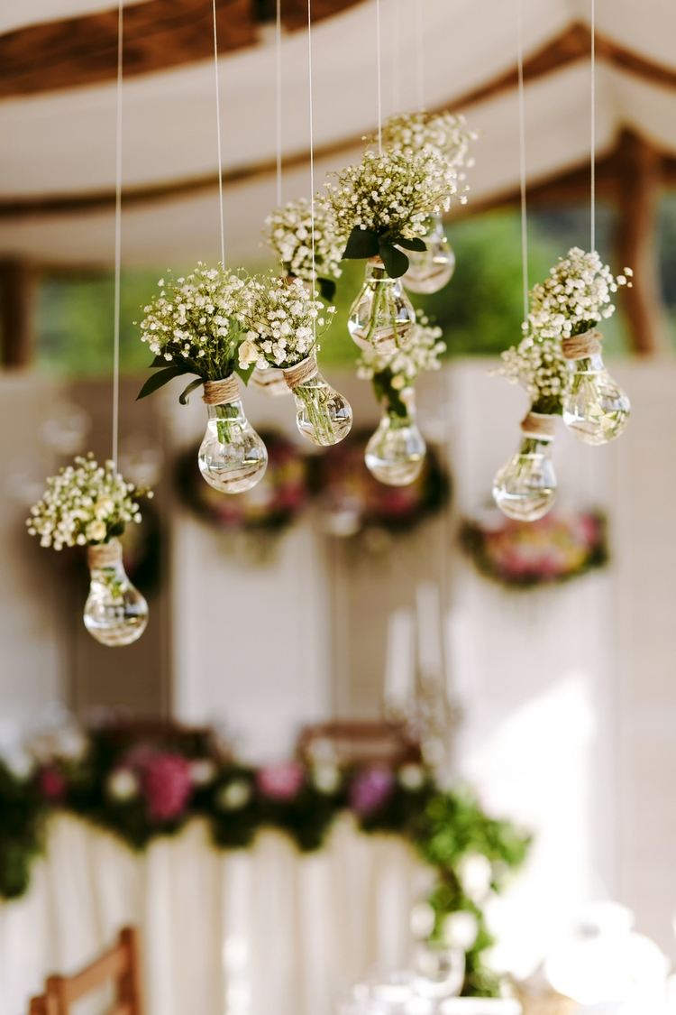 common wedding mistakes to avoid you should not pay too much attention to decor