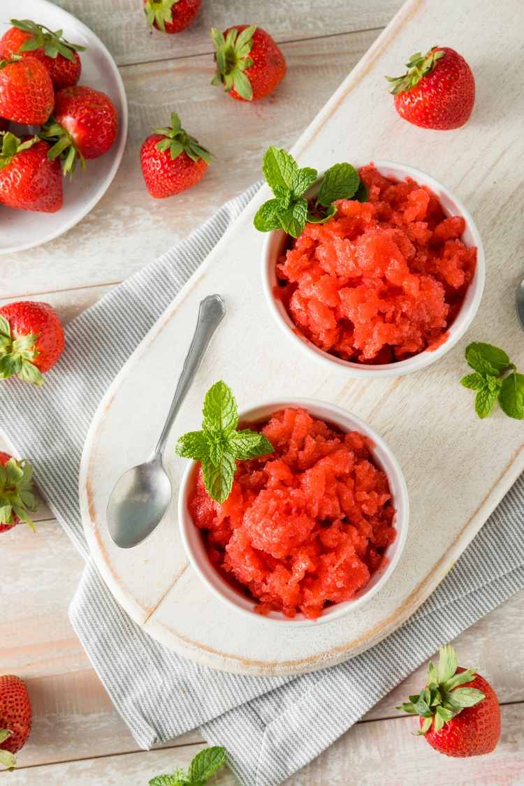 homemade italian strawberry granita