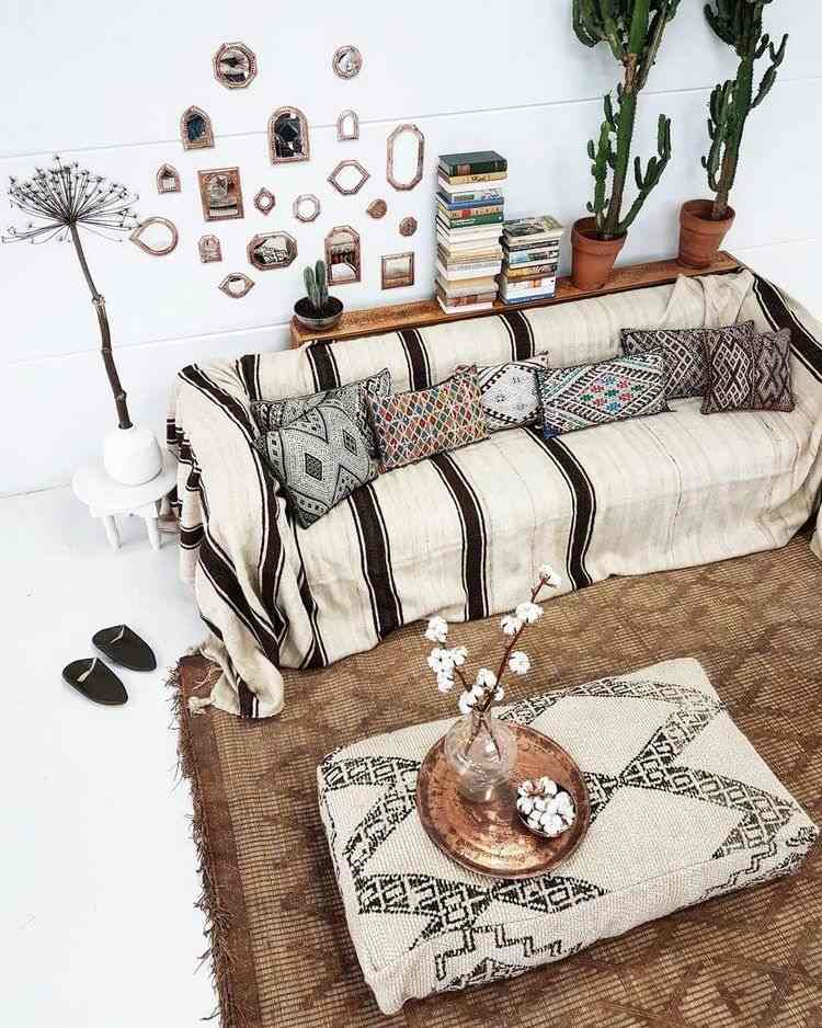 how to decorate in boho chic style natural colors in living room