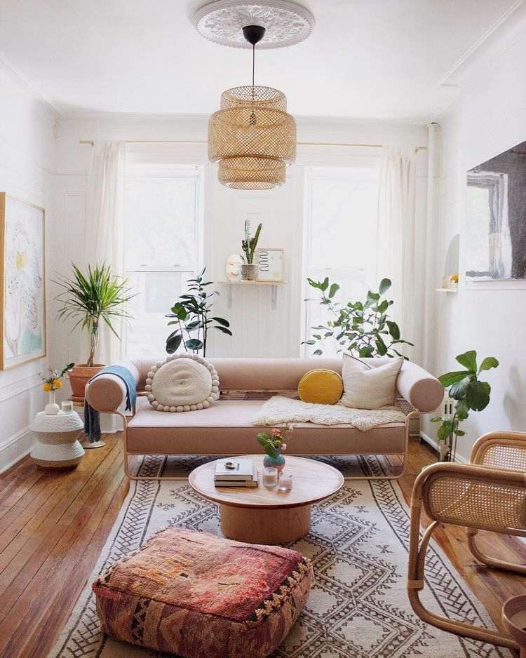 40 Outstanding Boho Chic Living Room Decor Ideas In Natural Colors