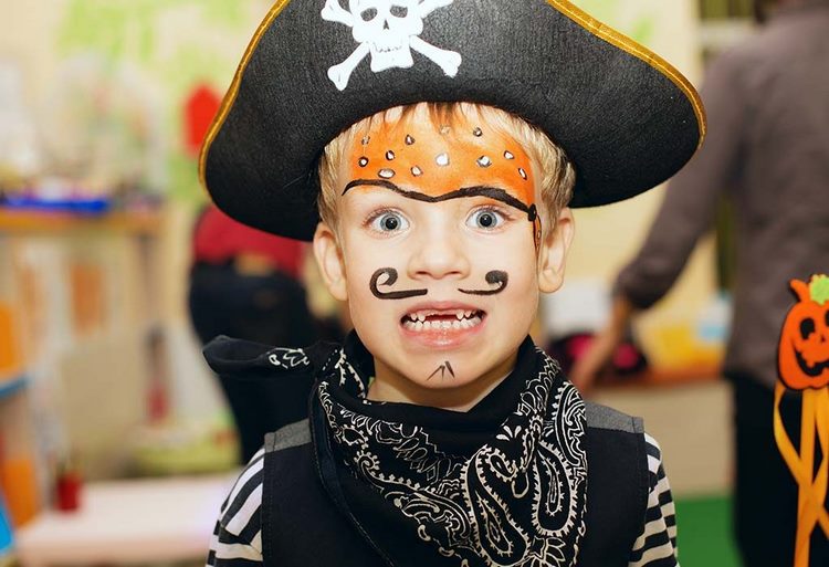 Halloween party and costumes for kids DIY pirate makeup