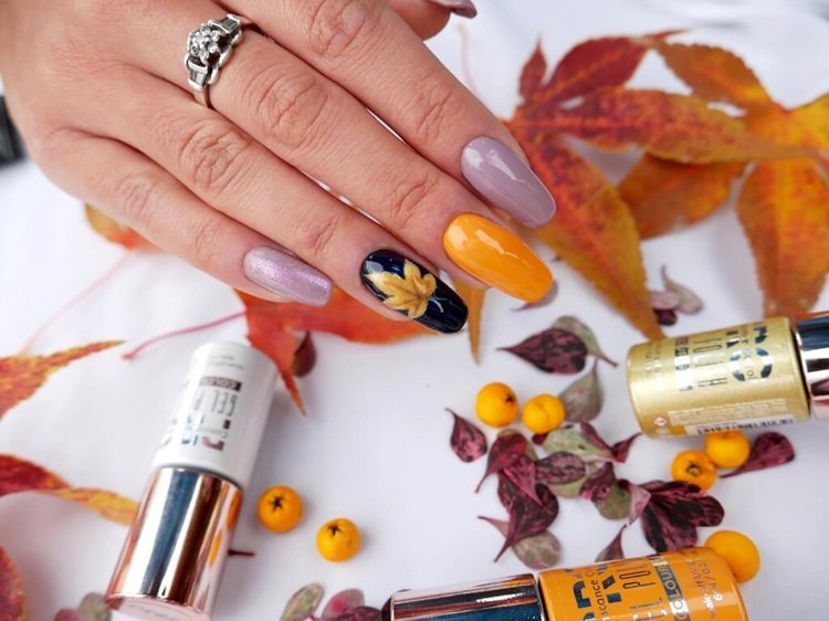 fall nail art for long manicure DIY leaves designs