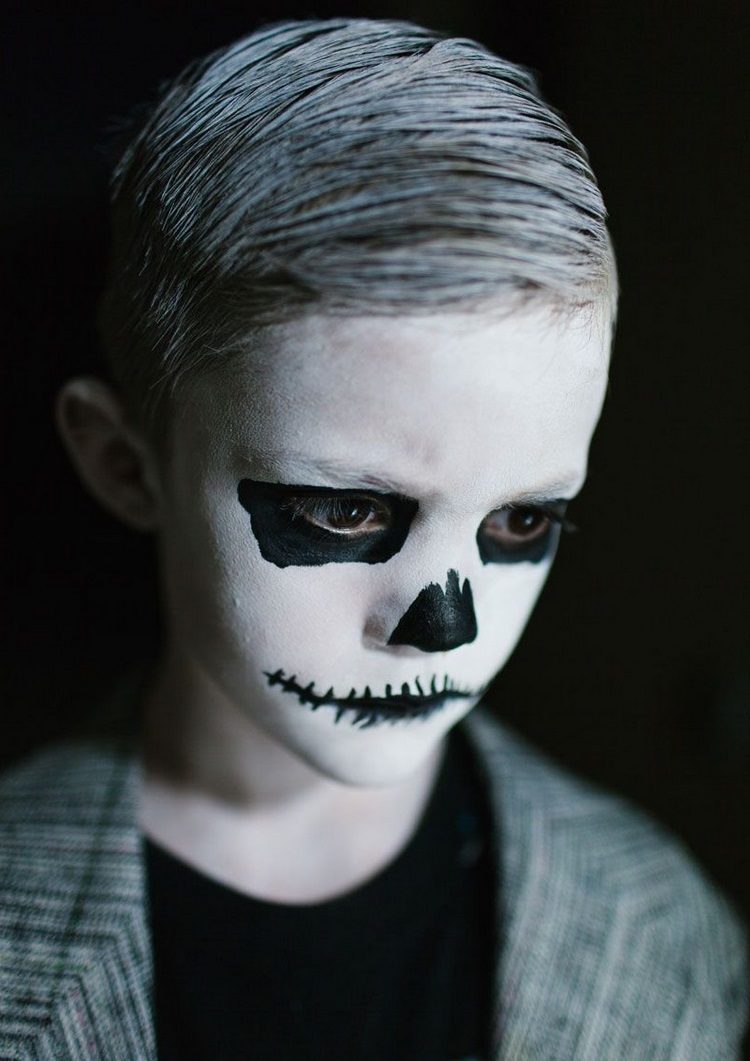 quick DIY Halloween makeup ideas for boys