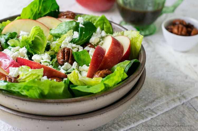 Fall Green Salad with apples and pecans