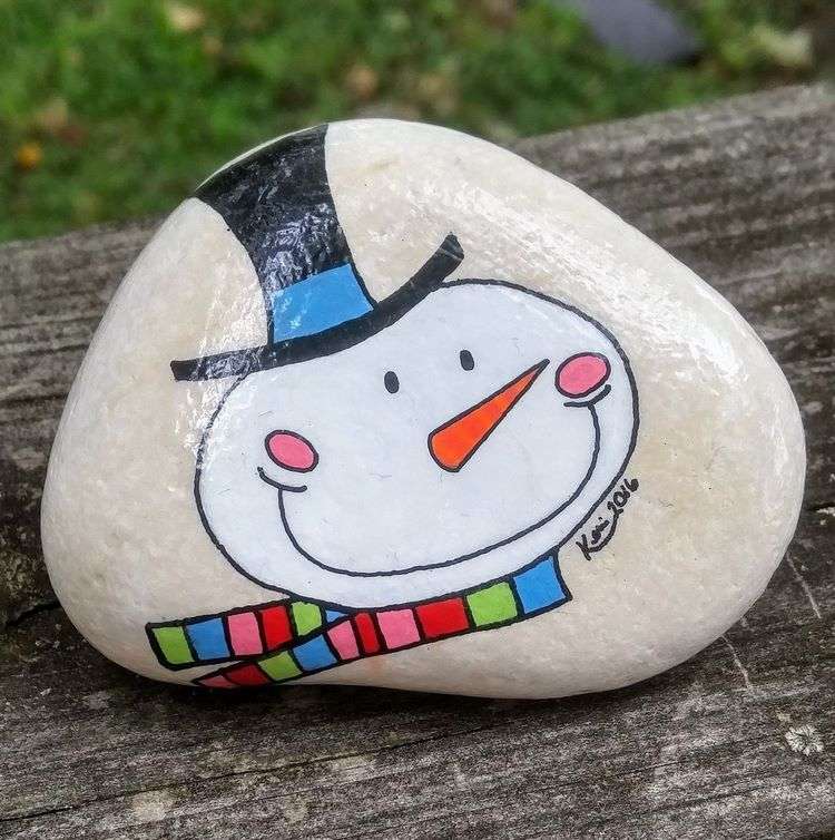 Painted rock Christmas ornaments holiday decor ideas