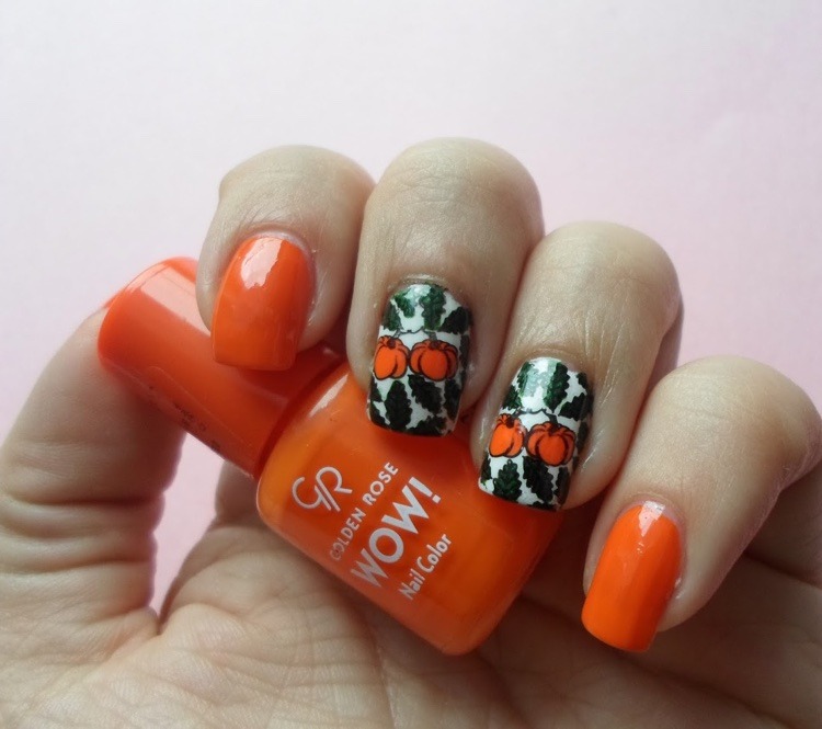 orange manicure fall colors pumpkin design