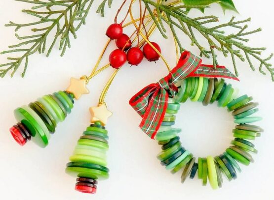 Christmas-button-craft-ideas-homemade-festive-decorations