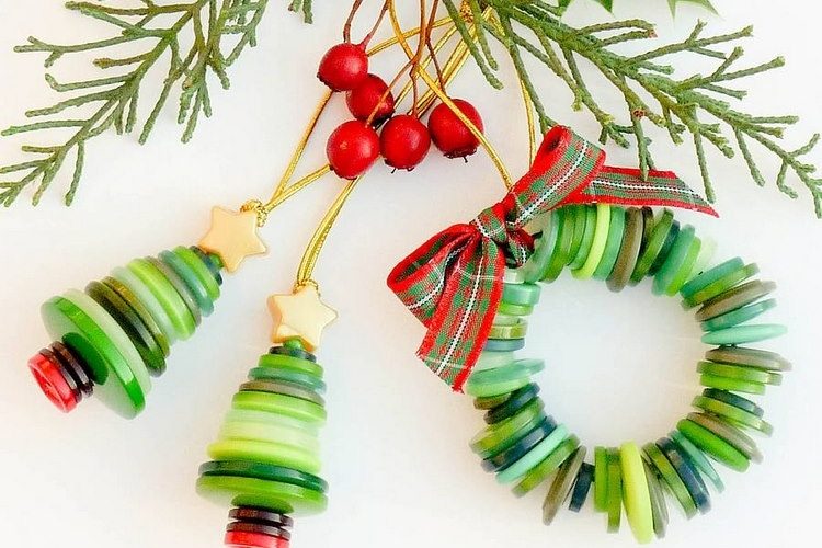 11+ Christmas Crafts Using Buttons – Craft Gossip