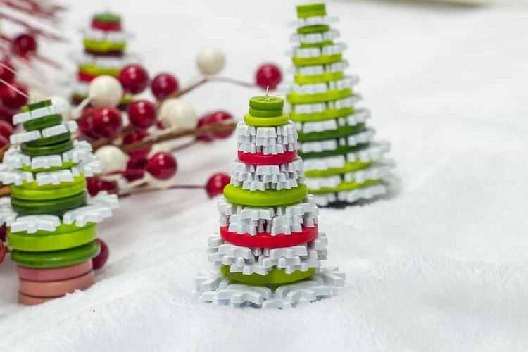 DIY Button Christmas Tree Ornaments craft ideas for children