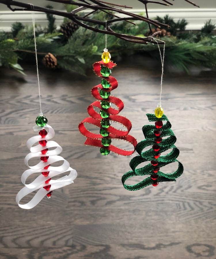 DIY Ribbon and Beads Christmas Tree Ornaments last minute decor ideas